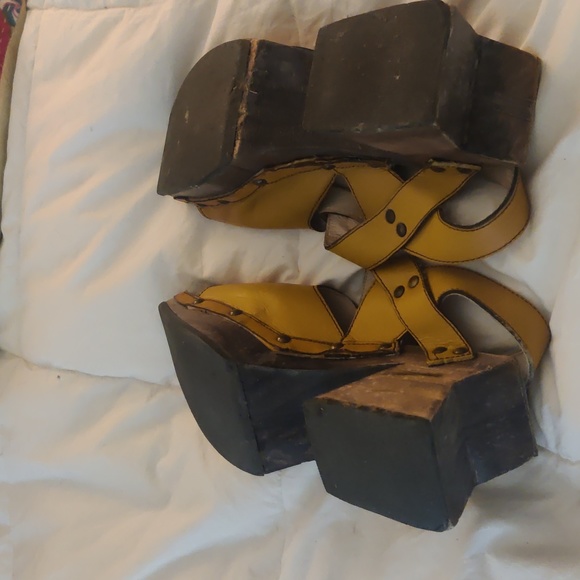 John Fluevog Response Clogs - Size 9 - Picture 4 of 6